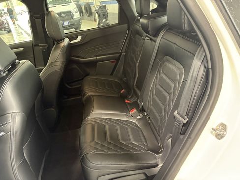 Used 2024 Ford Escape Base w/ PHEV Premium Package image 23