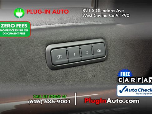 Used 2019 Cadillac Escalade Premium Luxury RWD image 26