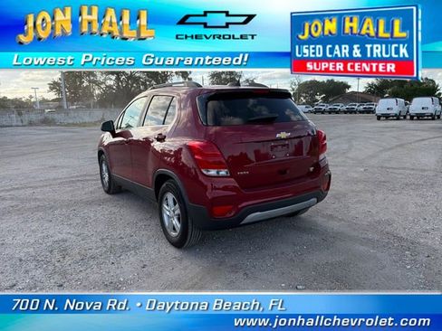 Used 2019 Chevrolet Trax LT w/ LT Convenience Package image 9