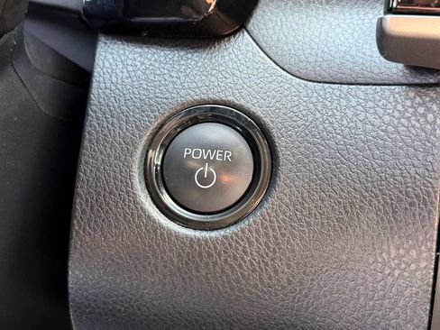 Used 2025 Toyota Camry LE FWD image 17
