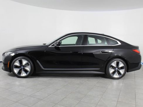 New 2025 BMW i4 xDrive40i image 2