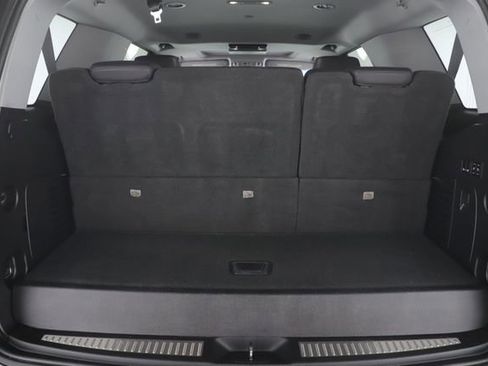 Used 2019 Cadillac Escalade Luxury AWD/4WD image 32