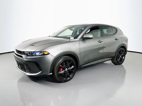 Used 2024 Dodge Hornet R/T Plus w/ Track Pack AWD/4WD image 3