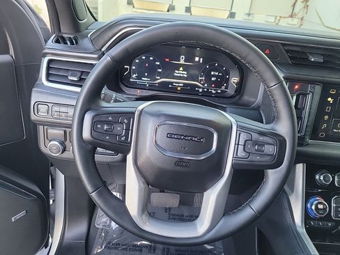 Used 2023 GMC Yukon Denali w/ Max Trailering Package image 25