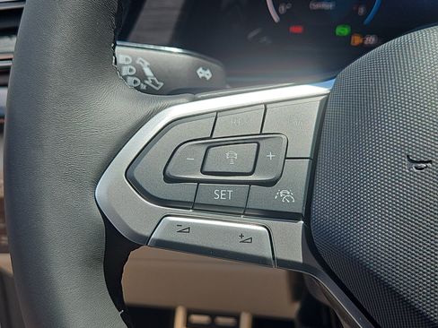 New 2026 Volkswagen Atlas SEL Premium R-Line AWD/4WD image 18