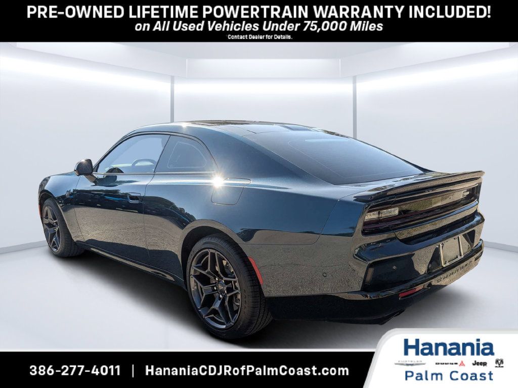 Used 2026 Dodge Charger Scat Pack AWD/4WD image 5