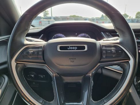 Used 2021 Jeep Grand Cherokee L Laredo AWD/4WD image 14