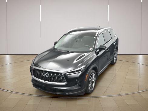 Used 2023 INFINITI QX60 Luxe w/ Cargo Package FWD image 32
