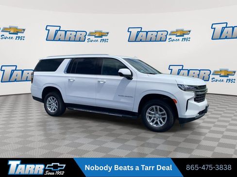 Used 2024 Chevrolet Suburban LT AWD/4WD image 2