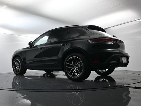 Certified 2026 Porsche Macan AWD/4WD image 46