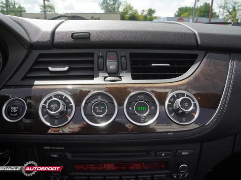 Used 2011 BMW Z4 sDrive35i image 37