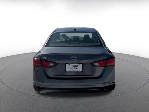 Used 2026 Nissan Altima 2.5 SV FWD image 12