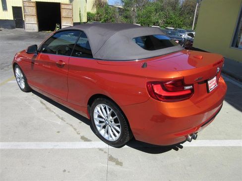 Used 2016 BMW 228i xDrive Convertible image 4