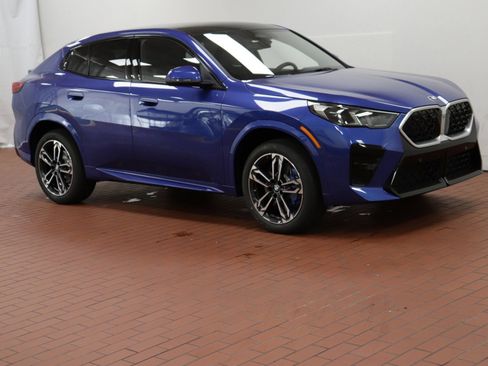 Used 2025 BMW X2 xDrive28i w/ Technology Package image 4