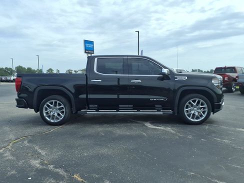 Used 2024 GMC Sierra 1500 Denali w/ Technology Package AWD/4WD image 6