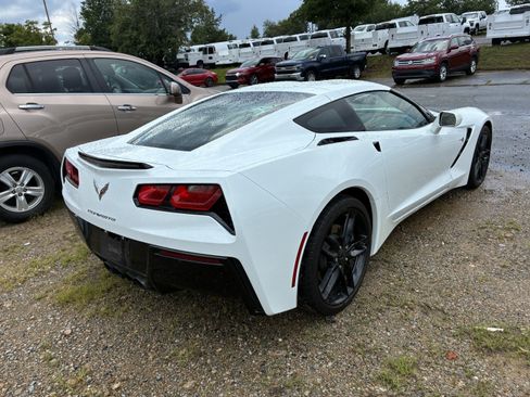 Used 2019 Chevrolet Corvette Stingray Coupe w/ 1LT RWD image 8