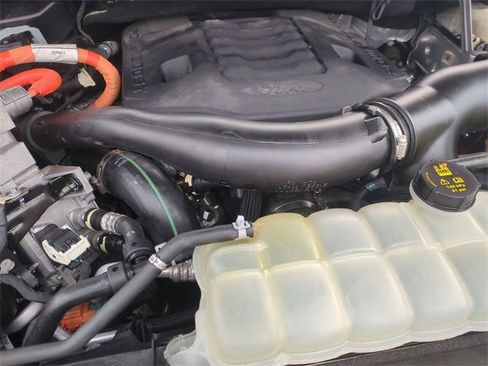 Used 2022 Ford F150 Lariat w/ Equipment Group 502A High image 37