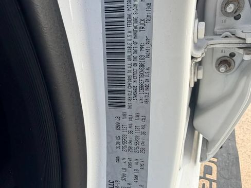 Used 2019 RAM 1500 Big Horn RWD image 3