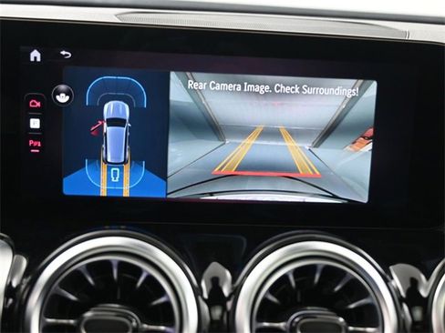 New 2026 Mercedes-Benz GLB 250 image 32