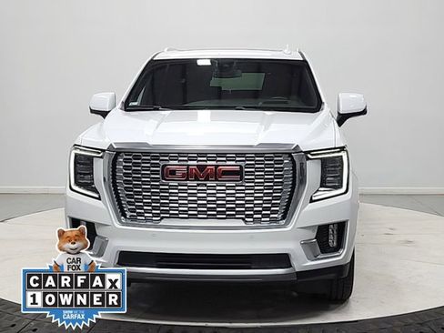 Used 2023 GMC Yukon XL Denali AWD/4WD image 2