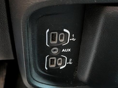 Used 2023 RAM 1500 Big Horn AWD/4WD image 19
