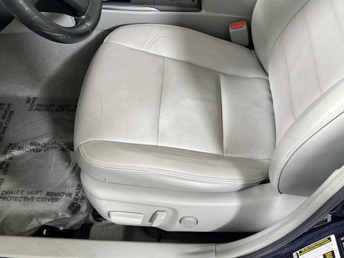 Used 2015 Toyota Camry XLE FWD image 18