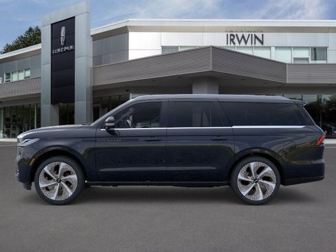 New 2026 Lincoln Navigator L Black Label image 3