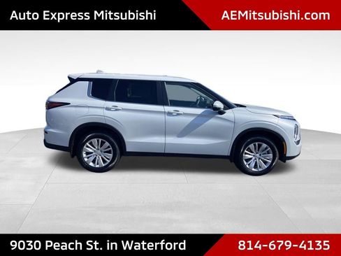 New 2026 Mitsubishi Outlander ES AWD/4WD image 8