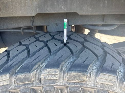 Used 2013 RAM 2500 Tradesman w/ Chrome Appearance Group AWD/4WD image 24