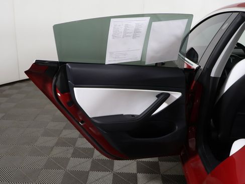 Used 2018 Tesla Model 3 Long Range image 24