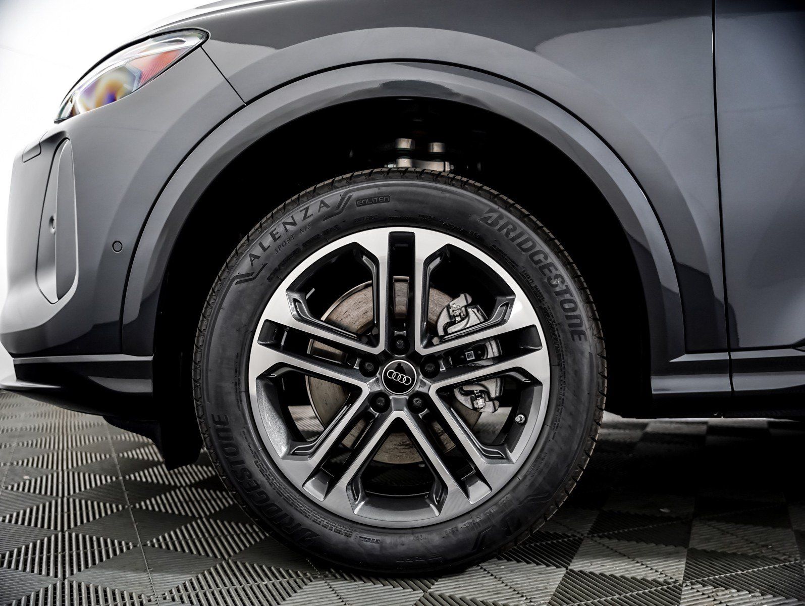 New 2026 Audi Q5 Premium AWD/4WD image 4