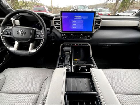 Used 2025 Toyota Tundra Limited image 15