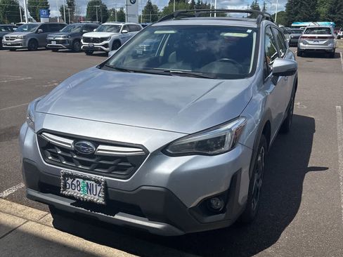Used 2022 Subaru Crosstrek 2.5i Limited w/ Moonroof Package 1 AWD/4WD image 2