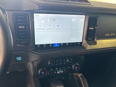 Used 2025 Ford Bronco Badlands AWD/4WD image 11