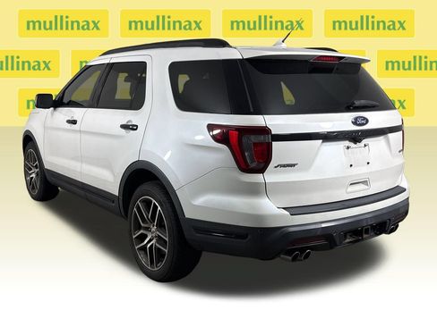 Used 2019 Ford Explorer Sport w/ Equipment Group 401A AWD/4WD image 9