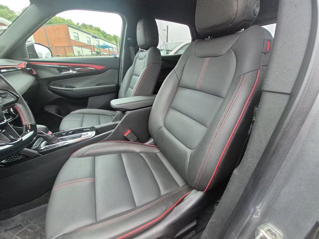 Used 2024 Chevrolet TrailBlazer RS w/ Convenience Package AWD/4WD image 11