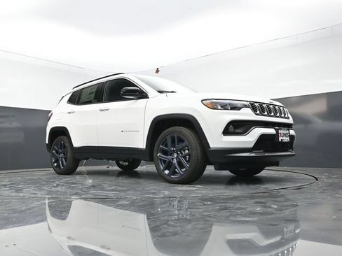 New 2026 Jeep Compass Latitude AWD/4WD image 46
