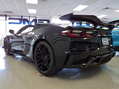 New 2026 Chevrolet Corvette Z06 w/ Z07 Performance Package RWD image 16