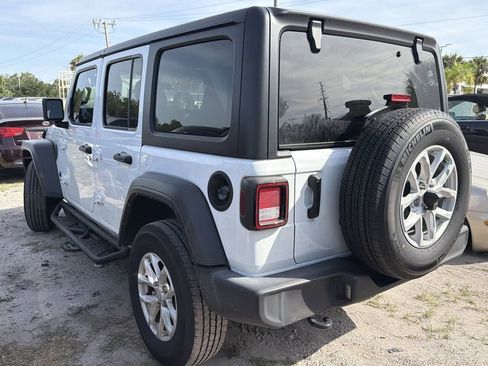 Used 2023 Jeep Wrangler Unlimited Sport AWD/4WD image 6