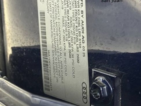 Used 2025 Audi Q3 2.0T Premium w/ Convenience Package AWD/4WD image 38