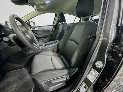 Used 2018 MAZDA MAZDA3 Sport image 20