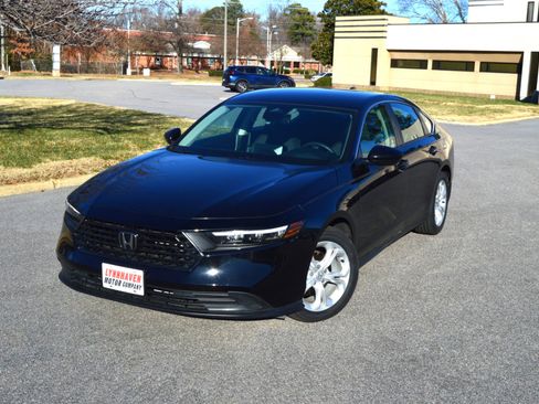 Used 2024 Honda Accord LX image 23