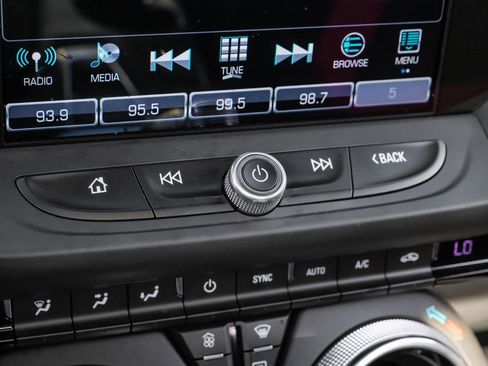 Used 2018 Chevrolet Camaro ZL1 image 29