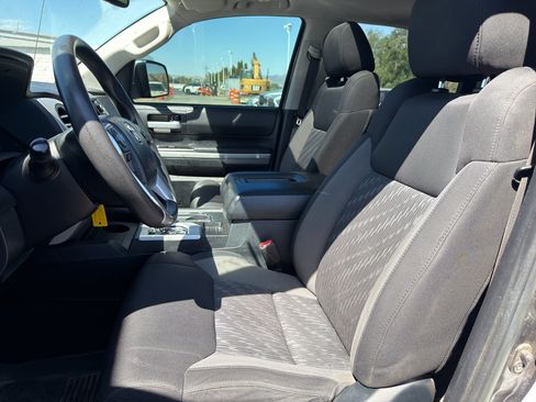 Used 2018 Toyota Tundra SR5 AWD/4WD image 2