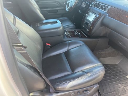 Used 2013 GMC Yukon Denali image 8