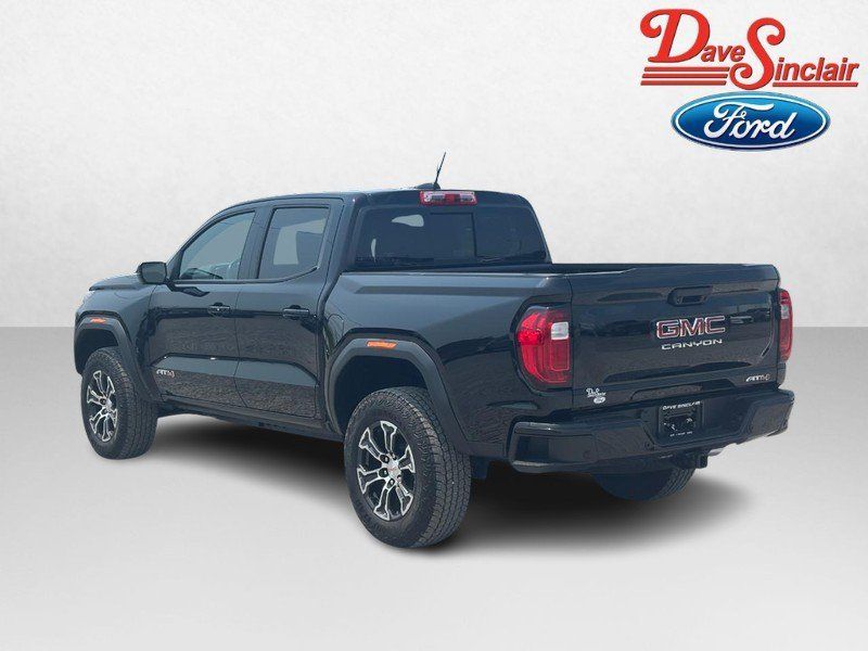 Used 2025 GMC Canyon AT4 w/ Technology Plus Package AWD/4WD image 9