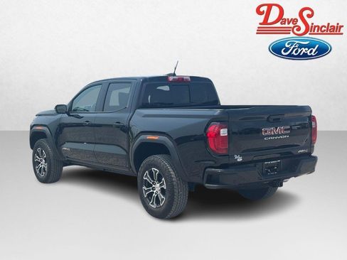 Used 2025 GMC Canyon AT4 w/ Technology Plus Package AWD/4WD image 9