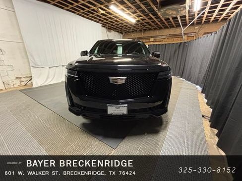 Used 2023 Cadillac Escalade ESV Sport AWD/4WD image 8