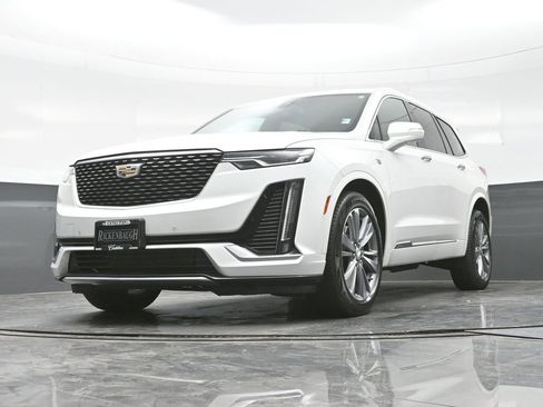 Used 2020 Cadillac XT6 Premium Luxury image 22
