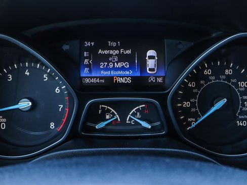 Used 2017 Ford Focus SE image 6